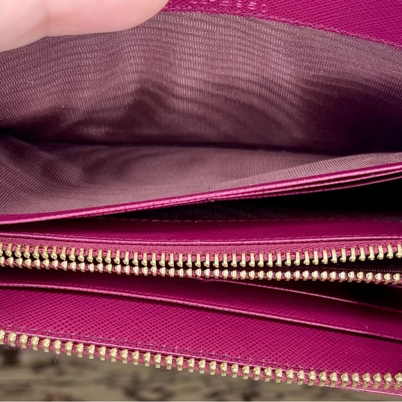 Salvatore Ferragamo Pink Leather Clutch - Picture 8 of 14
